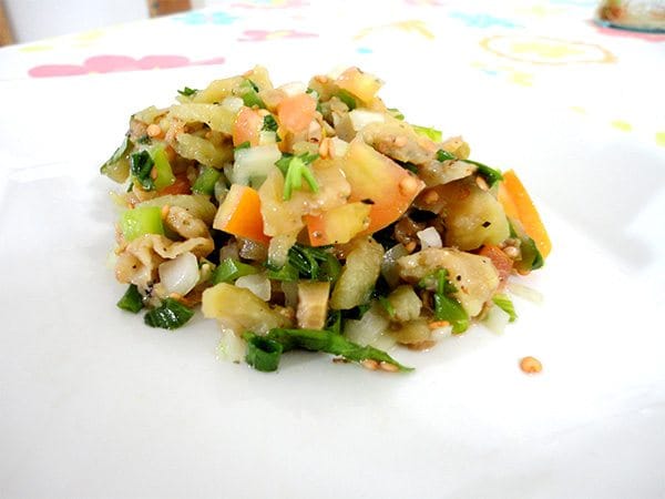 Salada de berinjela crua